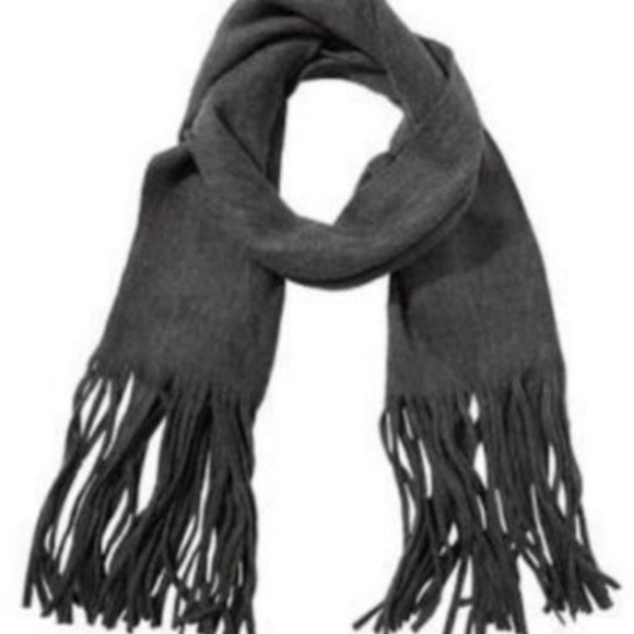 Lucky Brand gray scarf - NWT - Picture 2 of 8